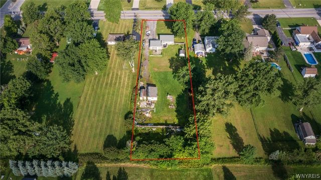 7267 Bear Ridge Rd, Pendleton, NY 14120