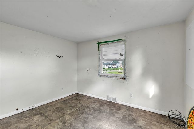 7267 Bear Ridge Rd, Pendleton, NY 14120