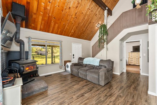 4997 Carbondale rd, Plymouth, CA 95669