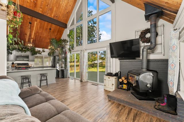 4997 Carbondale rd, Plymouth, CA 95669