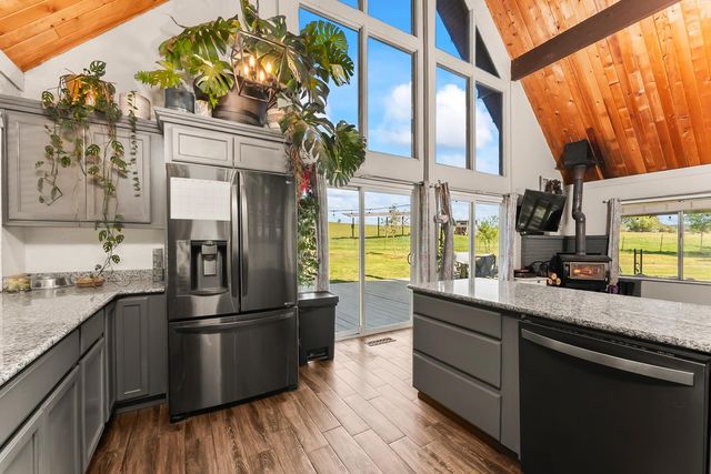 4997 Carbondale rd, Plymouth, CA 95669