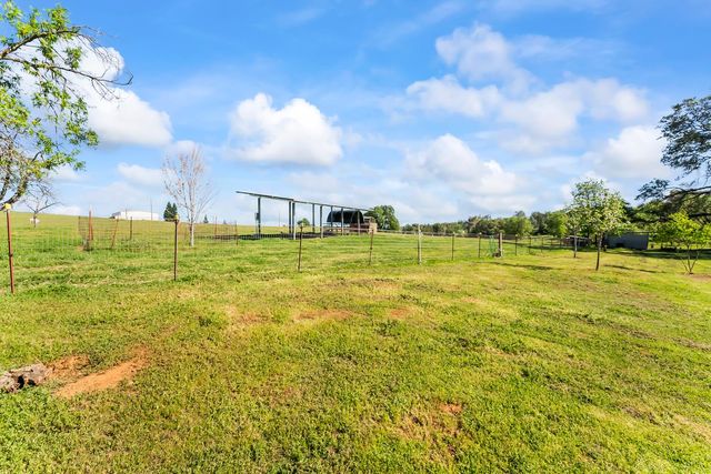 4997 Carbondale rd, Plymouth, CA 95669