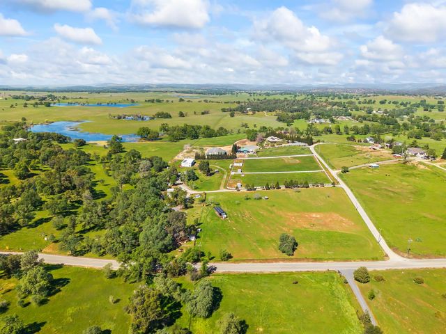 4997 Carbondale rd, Plymouth, CA 95669