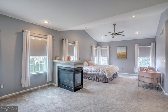 34 BAY BLVD, Newark, DE 19702