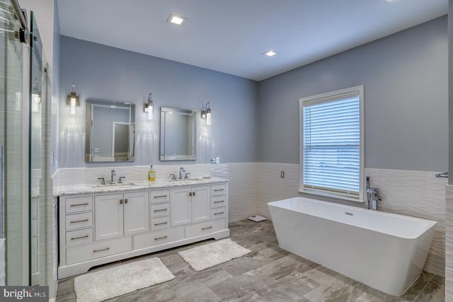 34 BAY BLVD, Newark, DE 19702