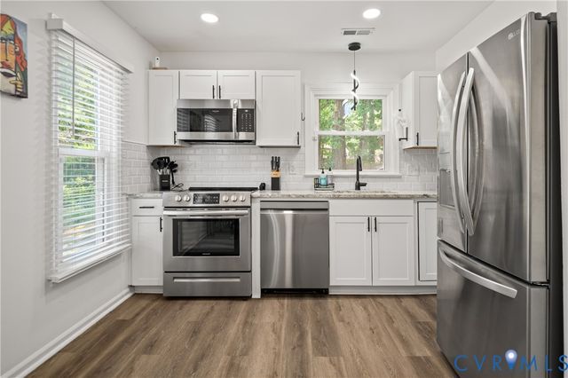 12305 Leesburg Cir, Midlothian, VA 23112