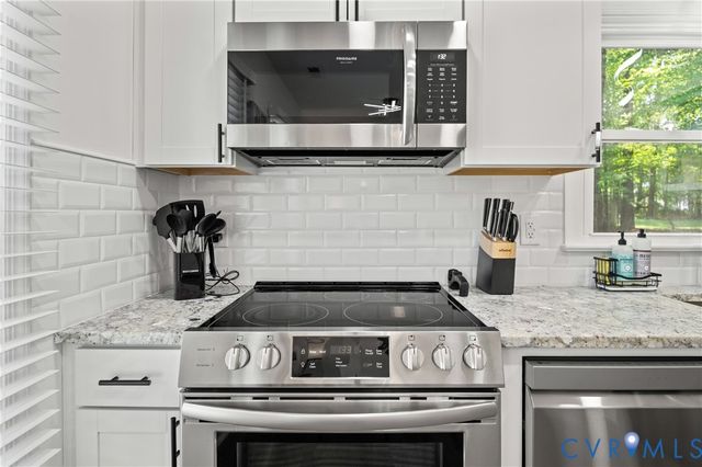 12305 Leesburg Cir, Midlothian, VA 23112