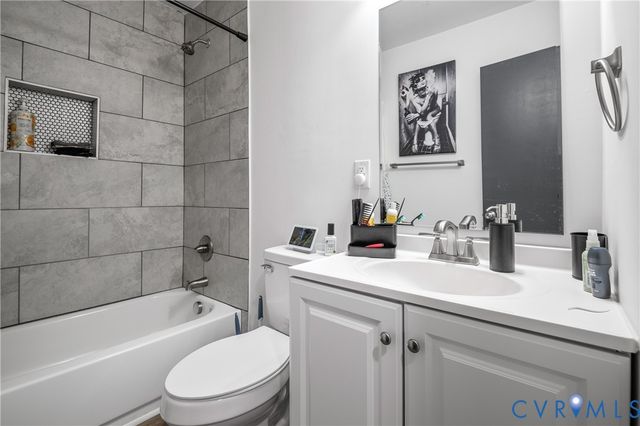 12305 Leesburg Cir, Midlothian, VA 23112