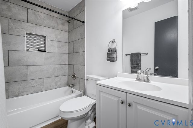 12305 Leesburg Cir, Midlothian, VA 23112