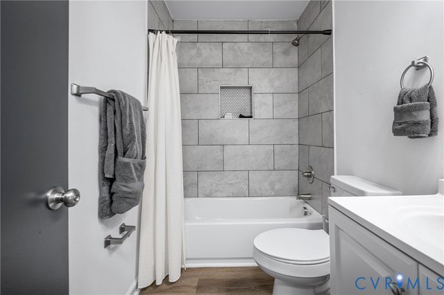 12305 Leesburg Cir, Midlothian, VA 23112