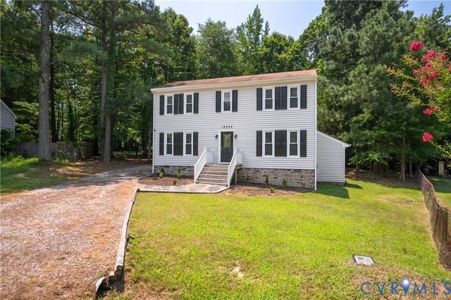 12305 Leesburg Cir, Midlothian, VA 23112