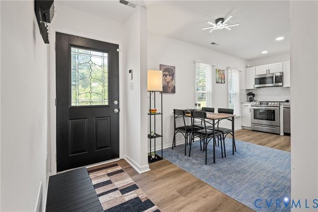 12305 Leesburg Cir, Midlothian, VA 23112