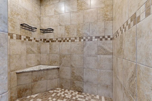 100 Mockingbird Ln, Hartsville, TN 37074