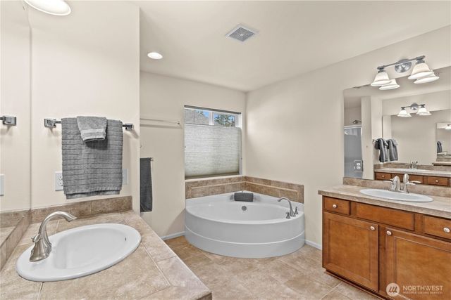 419 124TH PL SE, Everett, WA 98208