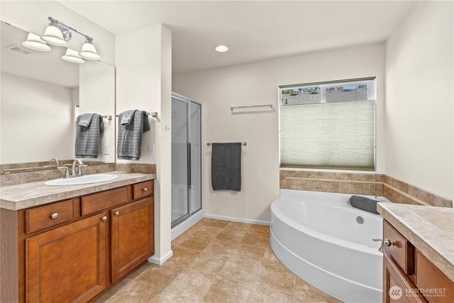 419 124TH PL SE, Everett, WA 98208