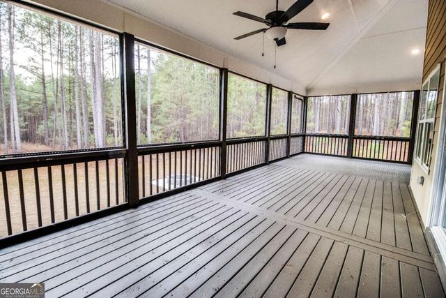 1192 Sunset Cove, Tignall, GA 30668