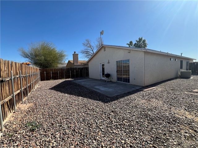 9762 S Kingman Drive, Mohave Valley, AZ 86440