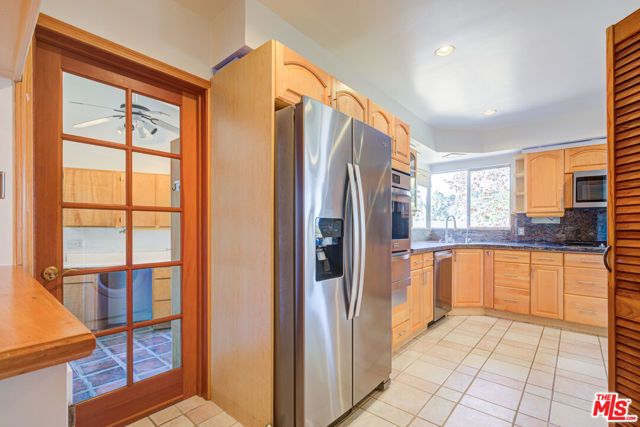 15511 Woodcrest, Sherman Oaks, CA 91403