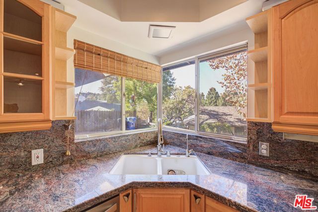 15511 Woodcrest, Sherman Oaks, CA 91403