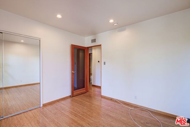 15511 Woodcrest, Sherman Oaks, CA 91403