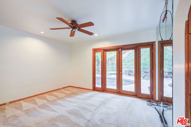 15511 Woodcrest, Sherman Oaks, CA 91403