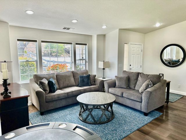 3 Paseo Delago, Copperopolis, CA 95228