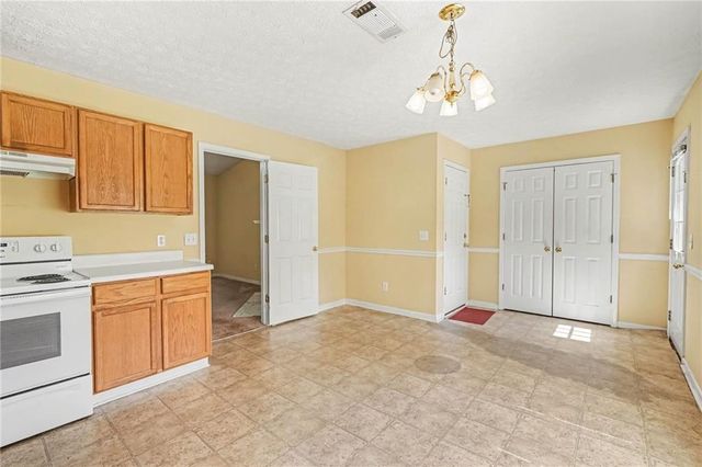 2027 Providence Road, Statham, GA 30666