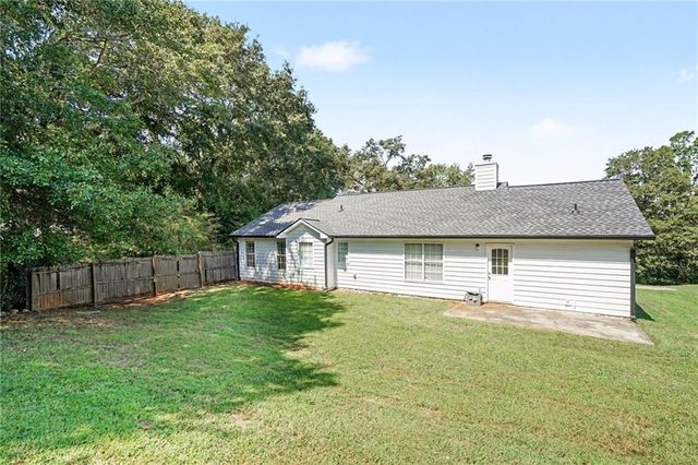 2027 Providence Road, Statham, GA 30666