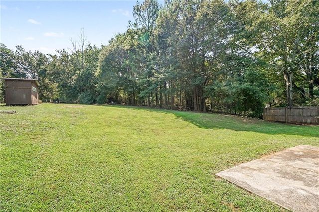 2027 Providence Road, Statham, GA 30666