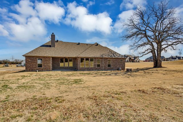 175 Quail Ridge Court, Decatur, TX 76234