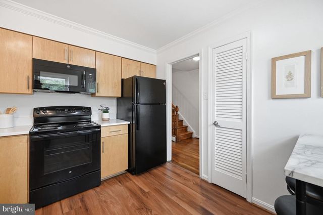 2343 9TH ST S, Arlington, VA 22204