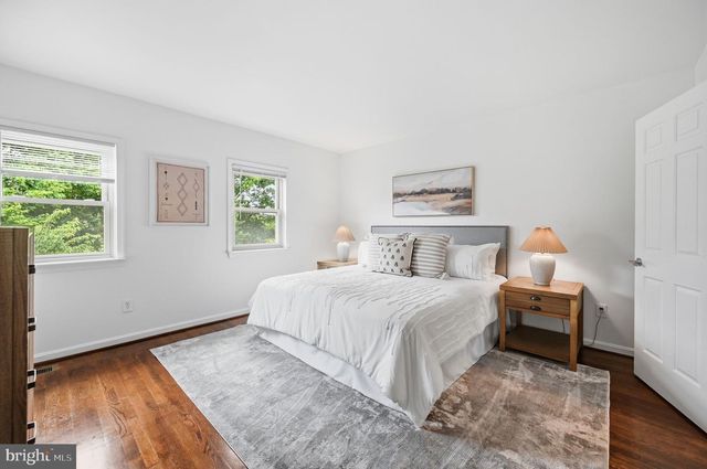 2343 9TH ST S, Arlington, VA 22204