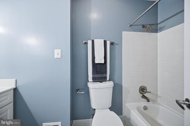 2343 9TH ST S, Arlington, VA 22204