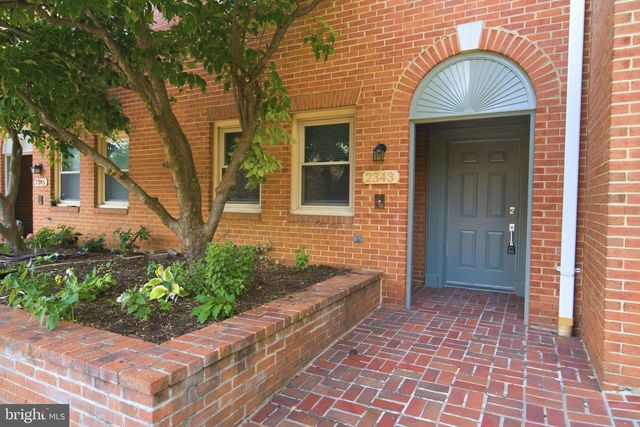 2343 9TH ST S, Arlington, VA 22204