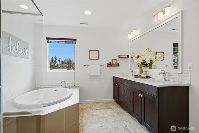 12421 NE 153rd Place, Woodinville, WA 98072