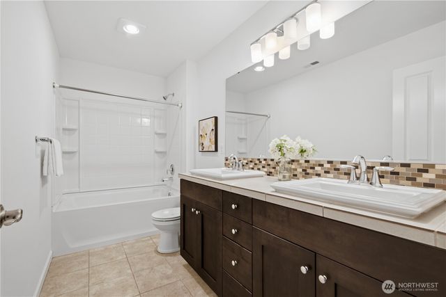 12421 NE 153rd Place, Woodinville, WA 98072