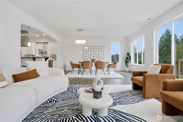 12421 NE 153rd Place, Woodinville, WA 98072