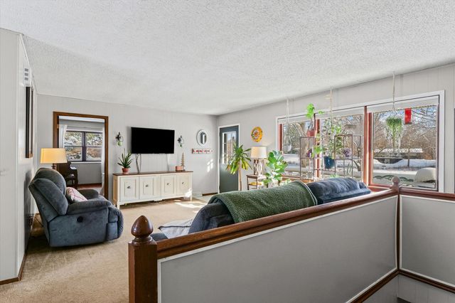 88 County Road 2000 N, Mahomet, IL 61853