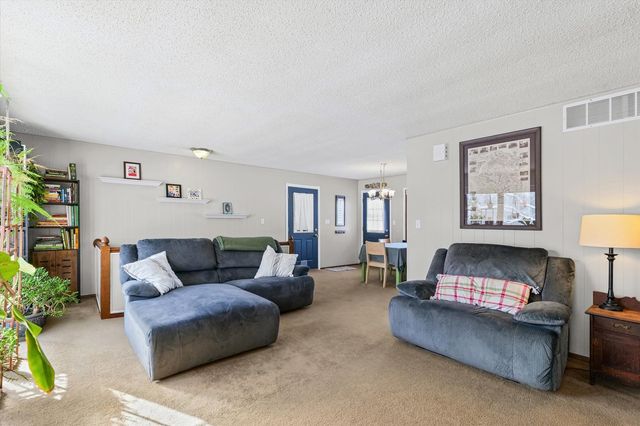 88 County Road 2000 N, Mahomet, IL 61853