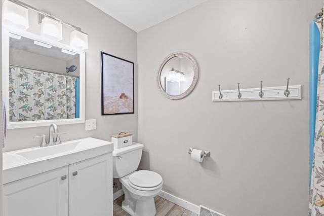 88 County Road 2000 N, Mahomet, IL 61853