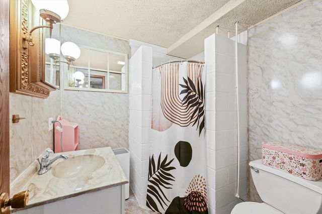 88 County Road 2000 N, Mahomet, IL 61853