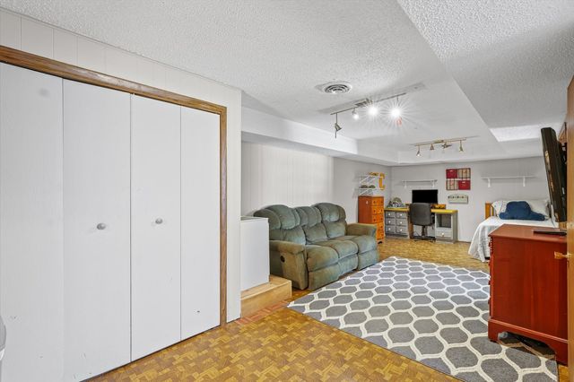 88 County Road 2000 N, Mahomet, IL 61853