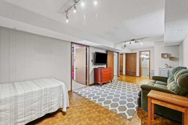 88 County Road 2000 N, Mahomet, IL 61853