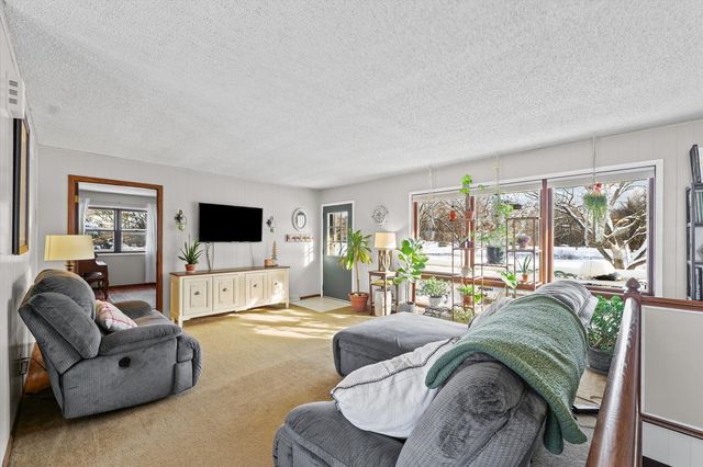 88 County Road 2000 N, Mahomet, IL 61853