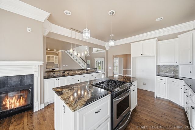 2707 E 171st Street S, Mounds, OK 74047
