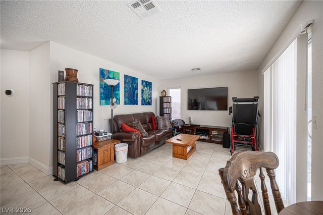 718 Rusty Spur Drive, Henderson, NV 89014