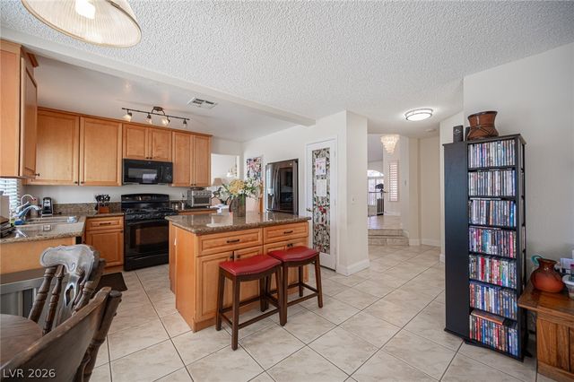 718 Rusty Spur Drive, Henderson, NV 89014