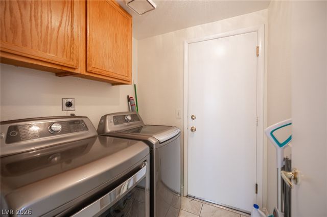 718 Rusty Spur Drive, Henderson, NV 89014