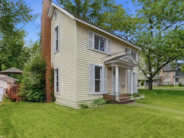 328 S 3rd Street, Brighton, MI 48116