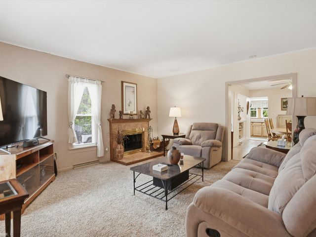 328 S 3rd Street, Brighton, MI 48116